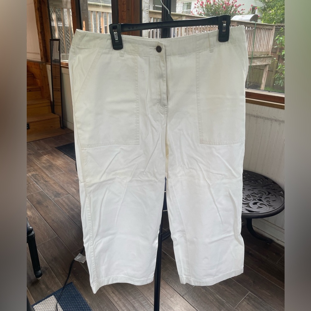 Charter Club White Capris